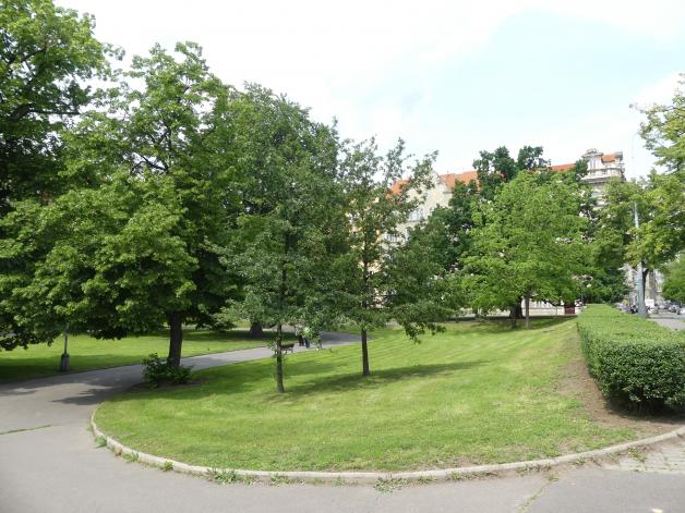 Prag-Smíchov, ehem. Jesuitengarten, unter Maria Theresa Botanischer Garten, heute 'Dientzenhofer-Garten', Bild 2/4