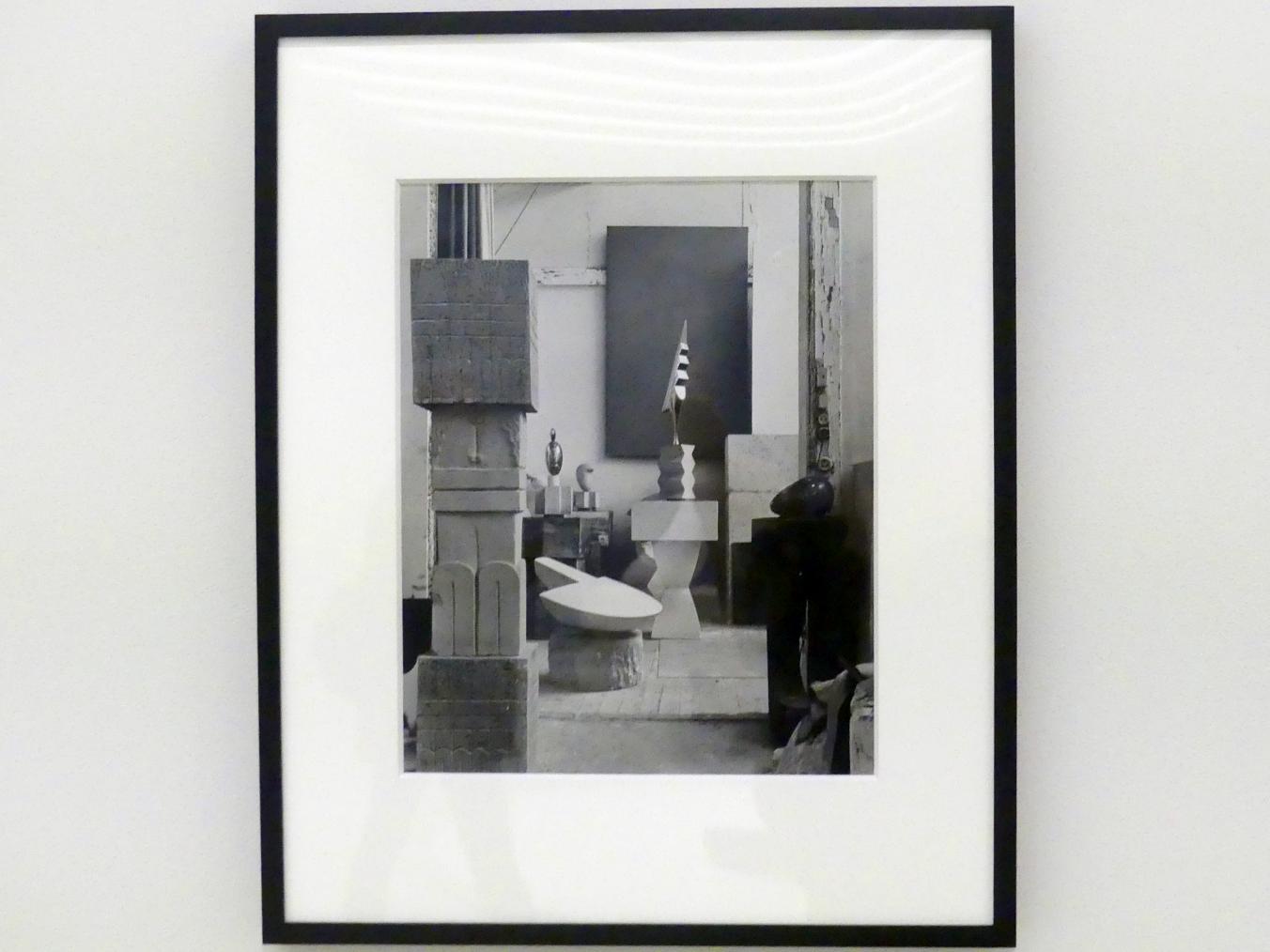 Wayne F. Miller (1946), Constantin Brancusi's studio: Boundary Marker, Flying Turtle, Blond Negress, Eileen Lane, Cock, and Sleeping Muse, New York, Solomon R. Guggenheim Museum, Brancusi, 1946