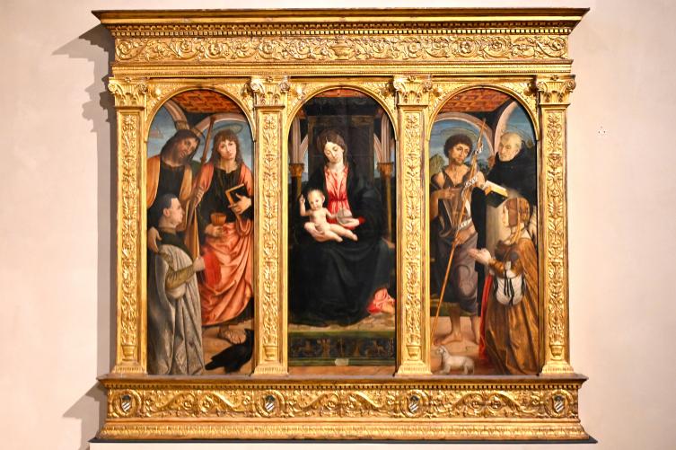 Macrino d'Alba (Gian Giacomo de Alladio) (1450–1495), Polyptychon mit der Thronenden Maria mit Kind, Heiligen und zwei Stiftern, Turin, Museo civico d'arte antica, Saal 6, 1495