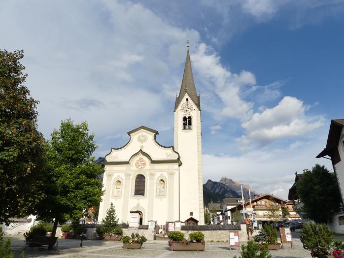 Enneberg, St. Vigil (Südtirol), Pfarrkirche St. Vigil, Bild 1/2