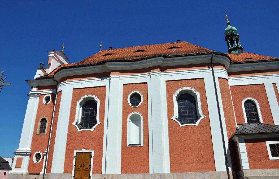 Rothkosteletz (Červený Kostelec), Pfarrkirche Jakobus der Ältere, Bild 2/6