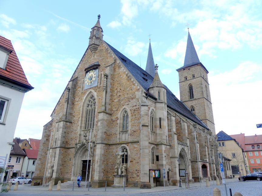 Gerolzhofen, Stadtpfarrkirche Heilige Maria vom Rosenkranz und Heilige Regiswindis, Bild 2/4