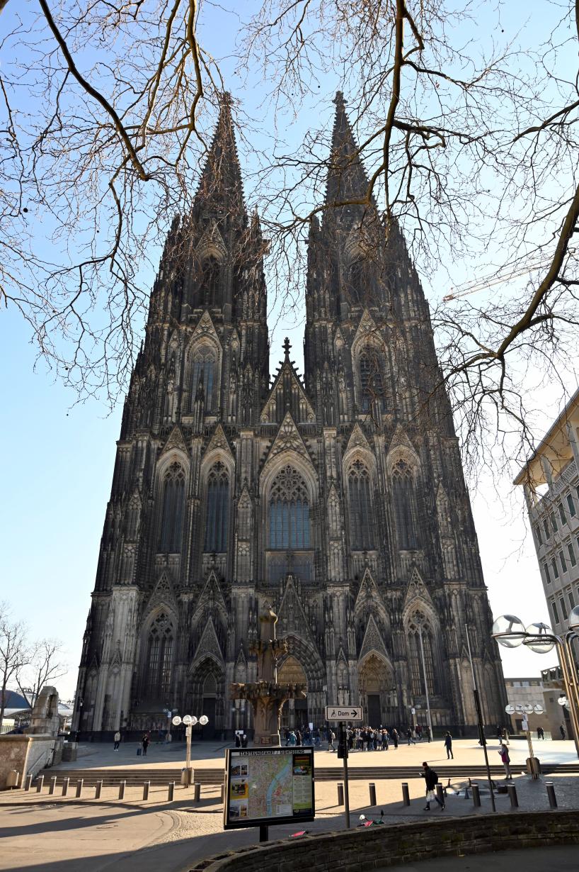 Köln, Hohe Domkirche Sankt Petrus (Kölner Dom), Bild 1/9