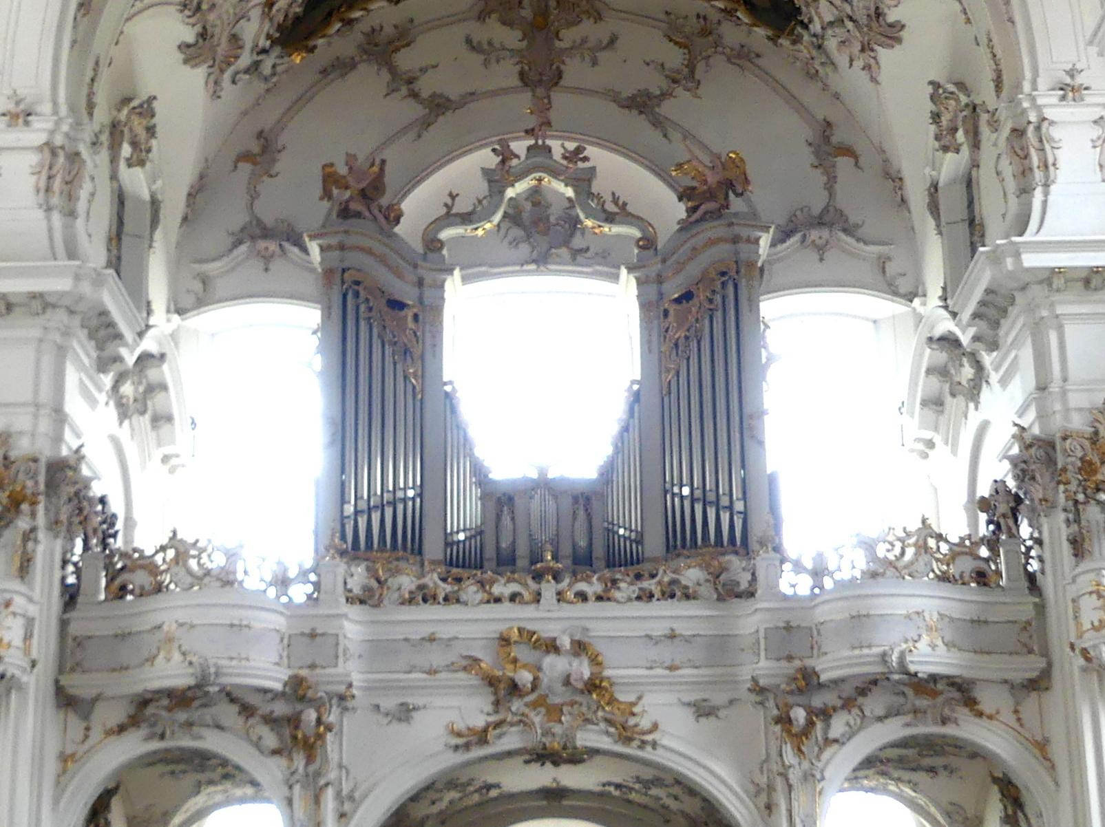 Johann Baptist Straub (1731–1777), Orgelgehäuse und Brüstung der Orgelempore, Dießen am Ammersee, ehem. Augustinerchorherren-Stiftskirche, heute Pfarrkirche Marienmünster Mariä Himmelfahrt, 1738–1740