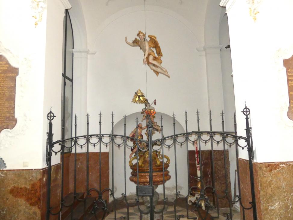 Johann Baptist Straub (1731–1777), Sogenannter Gloriaengel, Dießen am Ammersee, ehem. Augustinerchorherren-Stiftskirche, heute Pfarrkirche Marienmünster Mariä Himmelfahrt, 1740–1750, Bild 1/4