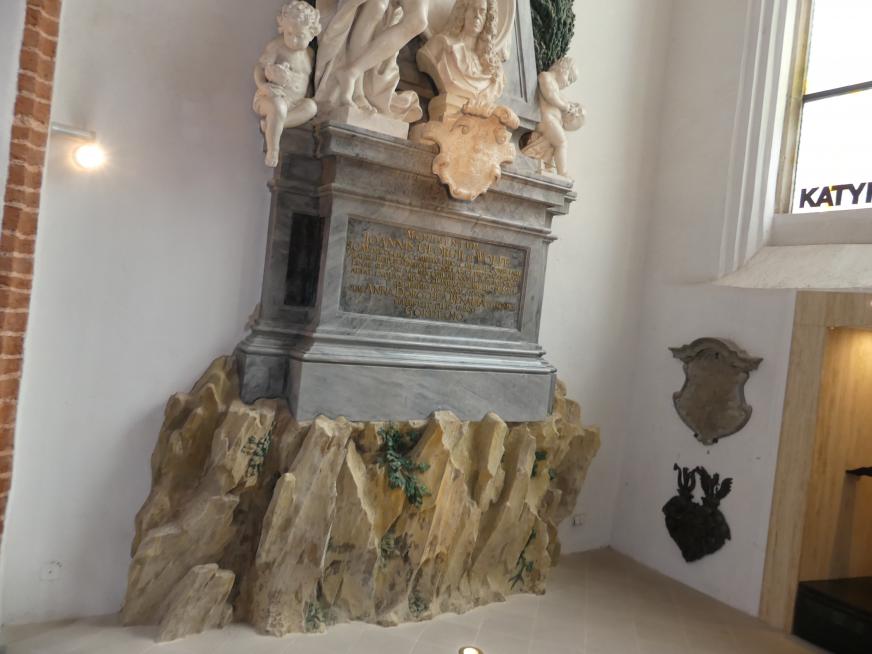 Ferdinand Maximilian Brokoff (1707–1731), Grabmal des Johann Georg von Wolff (gemeinsam mit Johann Adam Karinger, Entwurf von Johann Bernhard Fischer von Erlach), Breslau, Kirche St. Elisabeth, 1721–1723, Bild 9/12