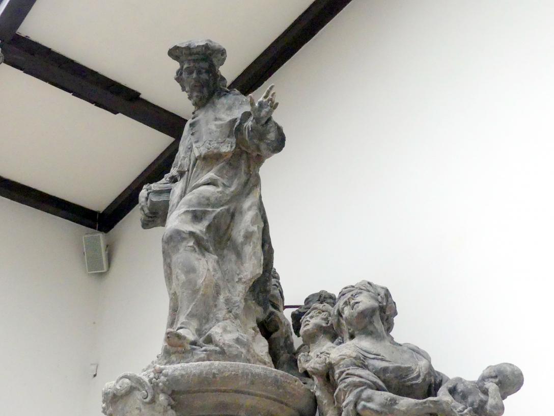 Matthias Bernhard Braun (1710–1725), Figurengruppe mit dem Hl. Ivo Hélory von Kermartin, Prag, Karlsbrücke, jetzt Prag-Holešovice, Lapidarium, Saal 4, 1711, Bild 4/7