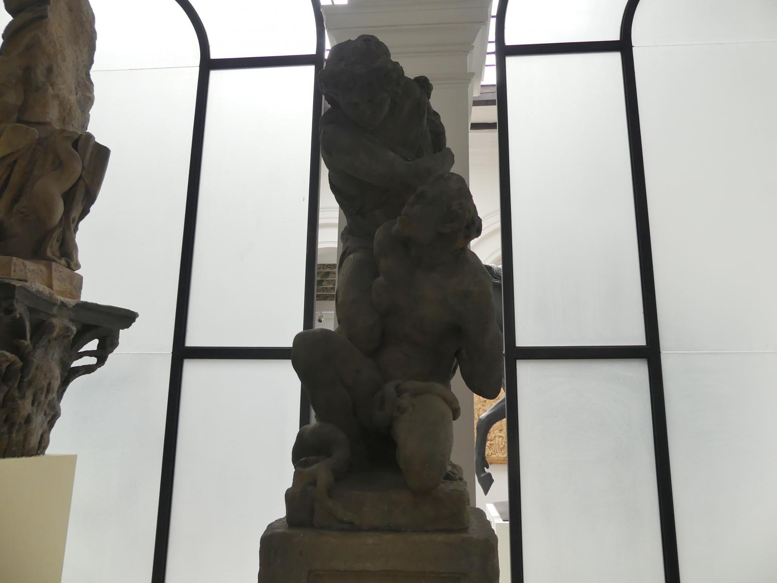 Johann Georg Bendl (1650–1680), Engel, der mit einem Teufel kämpft, Prag-Altstadt, Altstädter Ring, jetzt Prag-Holešovice, Lapidarium, Saal 5, 1650, Bild 2/3