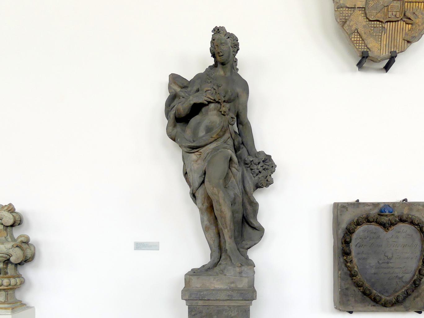 Matthias Bernhard Braun (1710–1725), Flora (römische Göttin der Blüte, hier als Allegorie des Frühlings), Prag-Neustadt Zderaz, ehem. Sommerresidenz am Kloster bei St. Wenzel, jetzt Prag-Holešovice, Lapidarium, Saal 7, um 1720