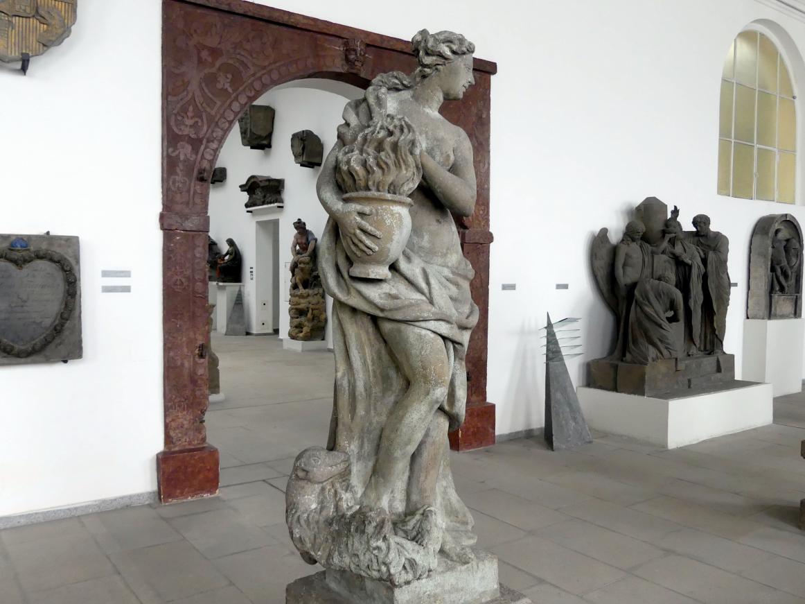 Allegorie des Feuers, Prag-Neustadt, Villa Amerika Nr. 462, heute Antonín-Dvořák-Museum, jetzt Prag-Holešovice, Lapidarium, Saal 7, 2. Hälfte 18. Jhd., Bild 2/3
