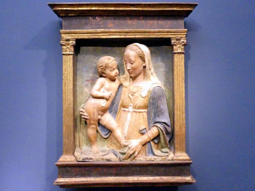 Antonio Rossellino (1456–1487), Muttergottes mit Kind, Frankfurt am Main, Liebieghaus Skulpturensammlung, Renaissance - Antike und Natur, um 1475–1500, Bild 1/2