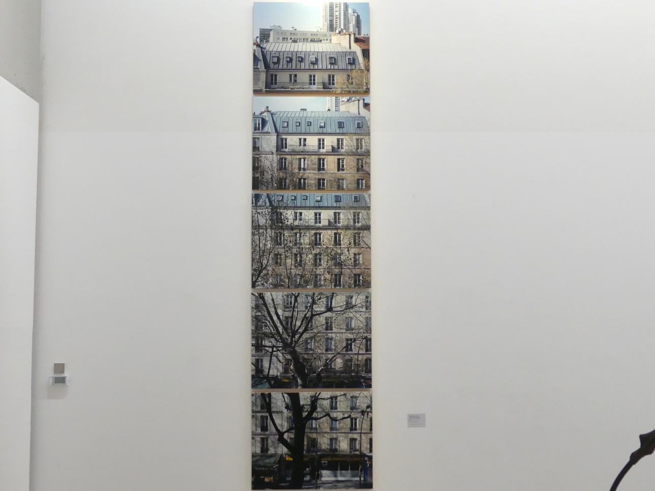 Valérie Jouve (2003), Ohne Titel (Die Fassaden), Schwäbisch Hall, Kunsthalle Würth, Ausstellung "Das Musée d'Art moderne de la Ville de Paris zu Gast in der Kunsthalle Würth" vom 15.04.-15.09.2019, 2003, Bild 1/2