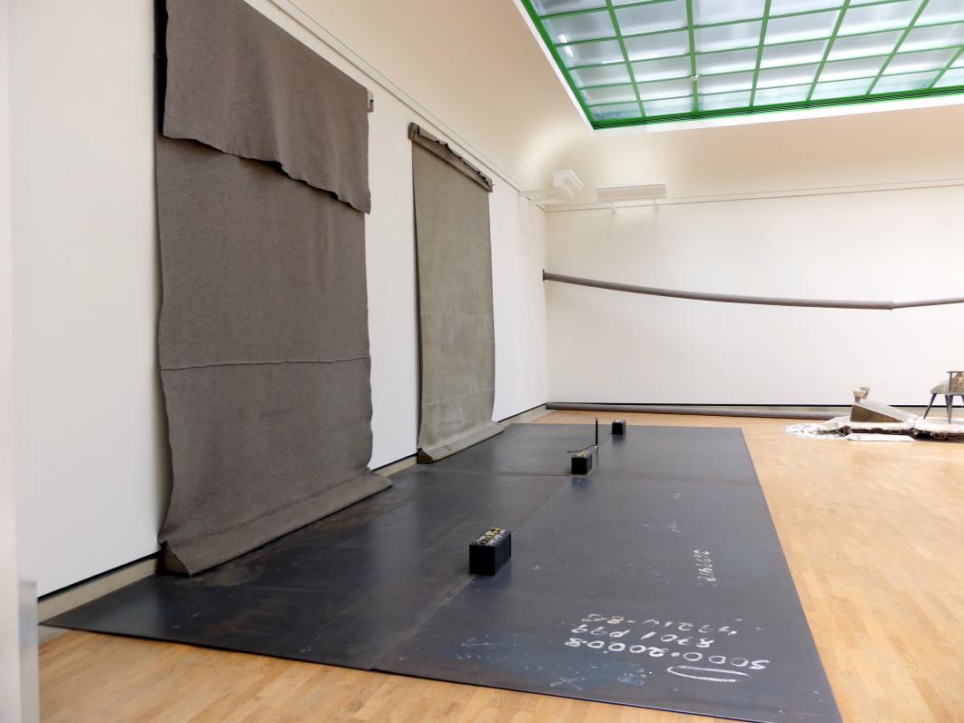 Joseph Beuys (1948–1985), Plastischer Fuß Elastischer Fuß, Stuttgart, Staatsgalerie, Internationale Malerei und Skulptur 11, 1969, Bild 2/6