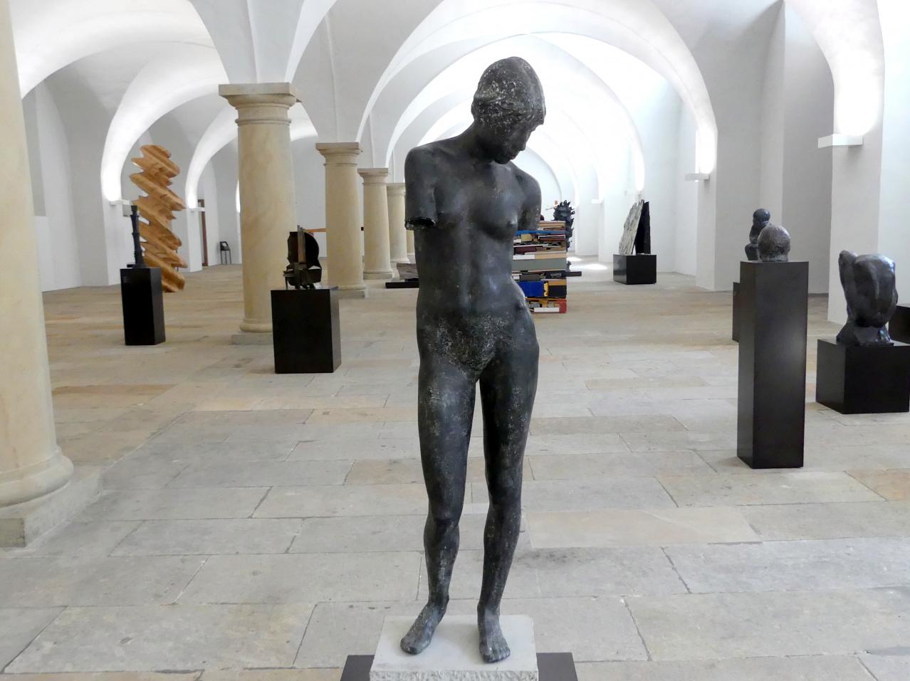 Siegfried Schreiber (1981), Torso einer Stehenden (Mädchentorso), Dresden, Albertinum, Galerie Neue Meister, Erdgeschoss, Skulpturenhalle, 1981