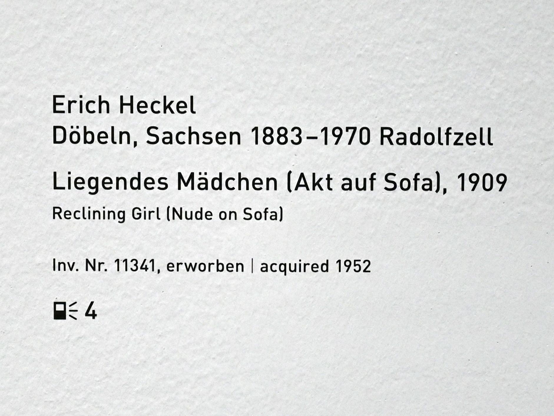 Erich Heckel (1906–1958), Liegendes Mädchen (Akt auf Sofa), München, Pinakothek der Moderne, Saal 1, 1909, Bild 2/2