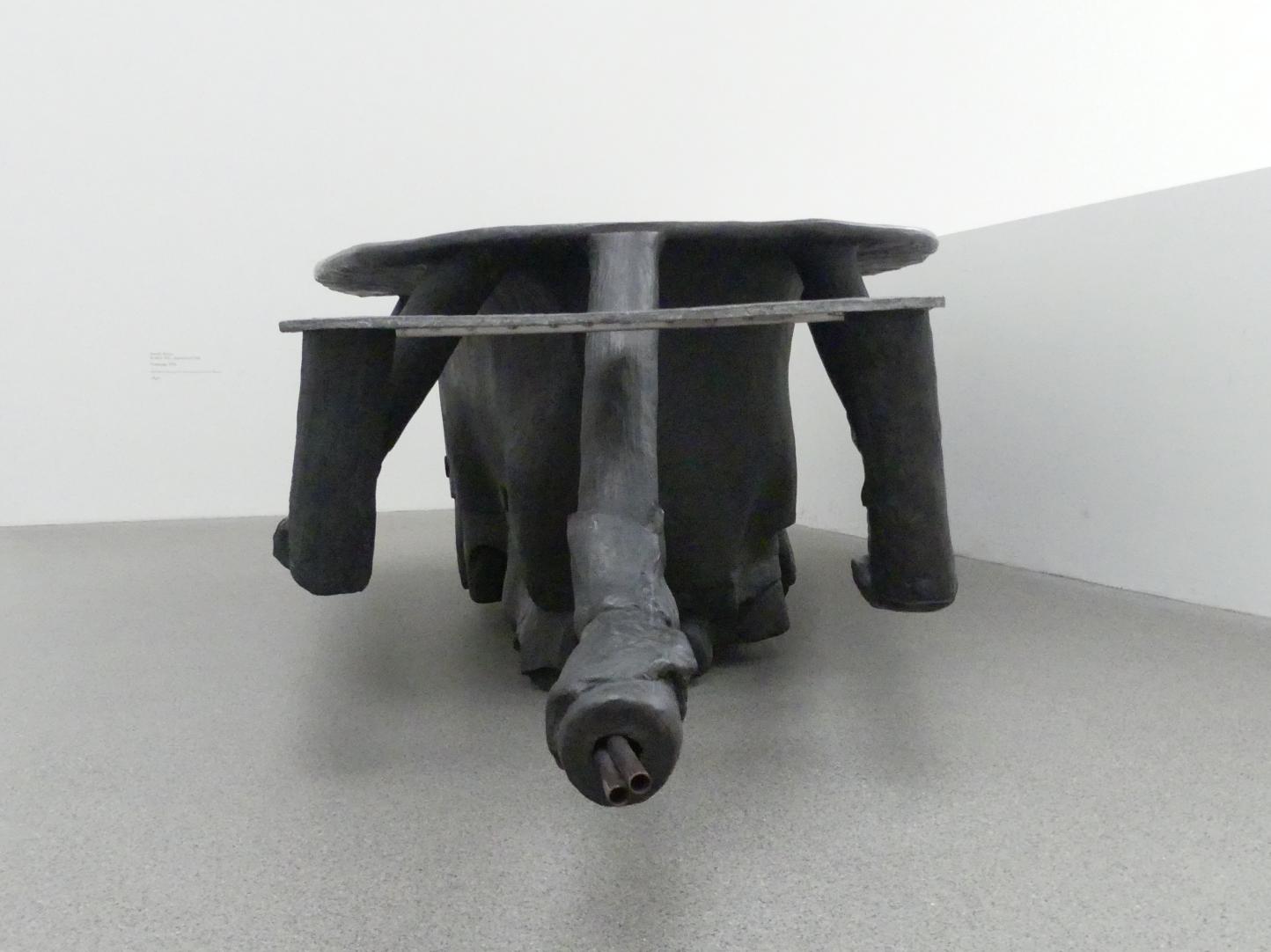 Joseph Beuys (1948–1985), Badewanne, München, Pinakothek der Moderne, Saal 17, 1961, Bild 3/6