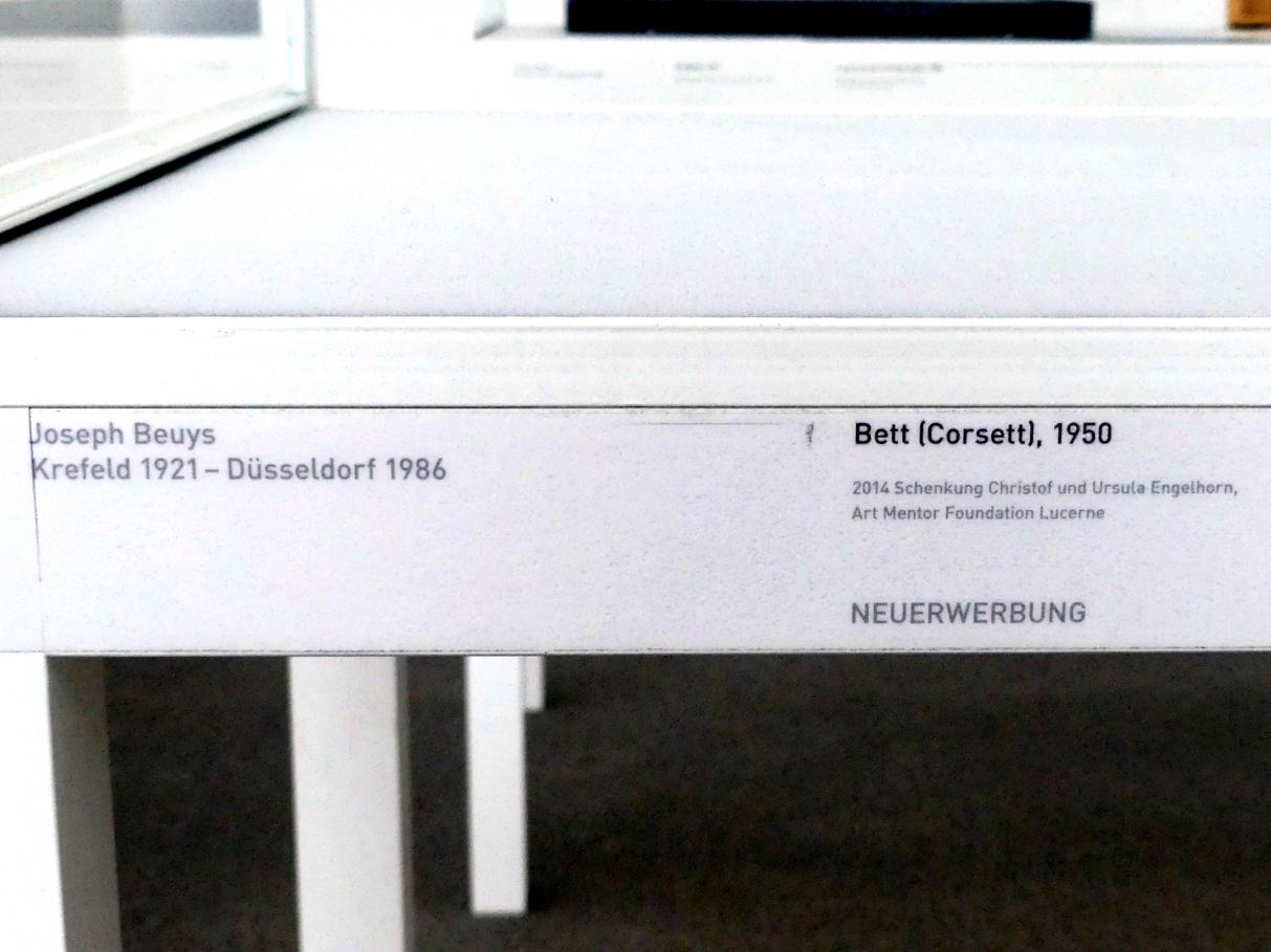 Joseph Beuys (1948–1985), Bett (Corsett), München, Pinakothek der Moderne, Saal 19, 1950, Bild 5/5