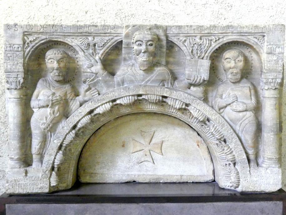 Christus mit den Heiligen Petrus und Paulus, Verona, Kathedrale Santa Maria Matricolare, jetzt Verona, Museo di Castelvecchio, Saal 1, um 1120–1130, Bild 1/2