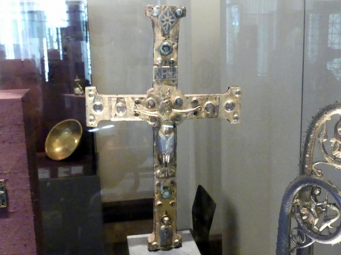 Altar-Kreuz, München, Bayerisches Nationalmuseum, Saal 1, 2. Hälfte 13. Jhd., Bild 1/3