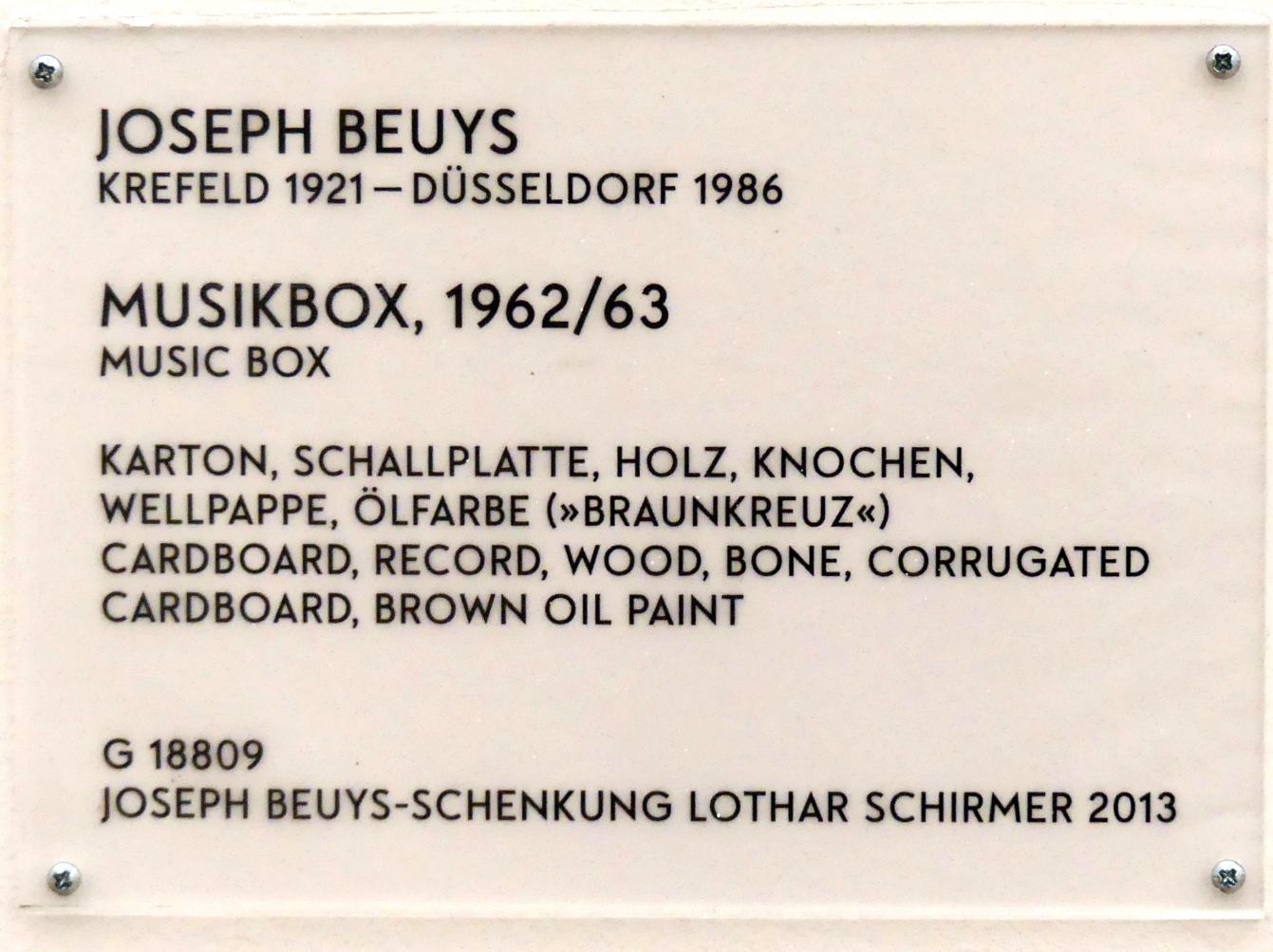 Joseph Beuys (1948–1985), Musikbox, München, Lenbachhaus, Saal 44, 1962–1963, Bild 5/5