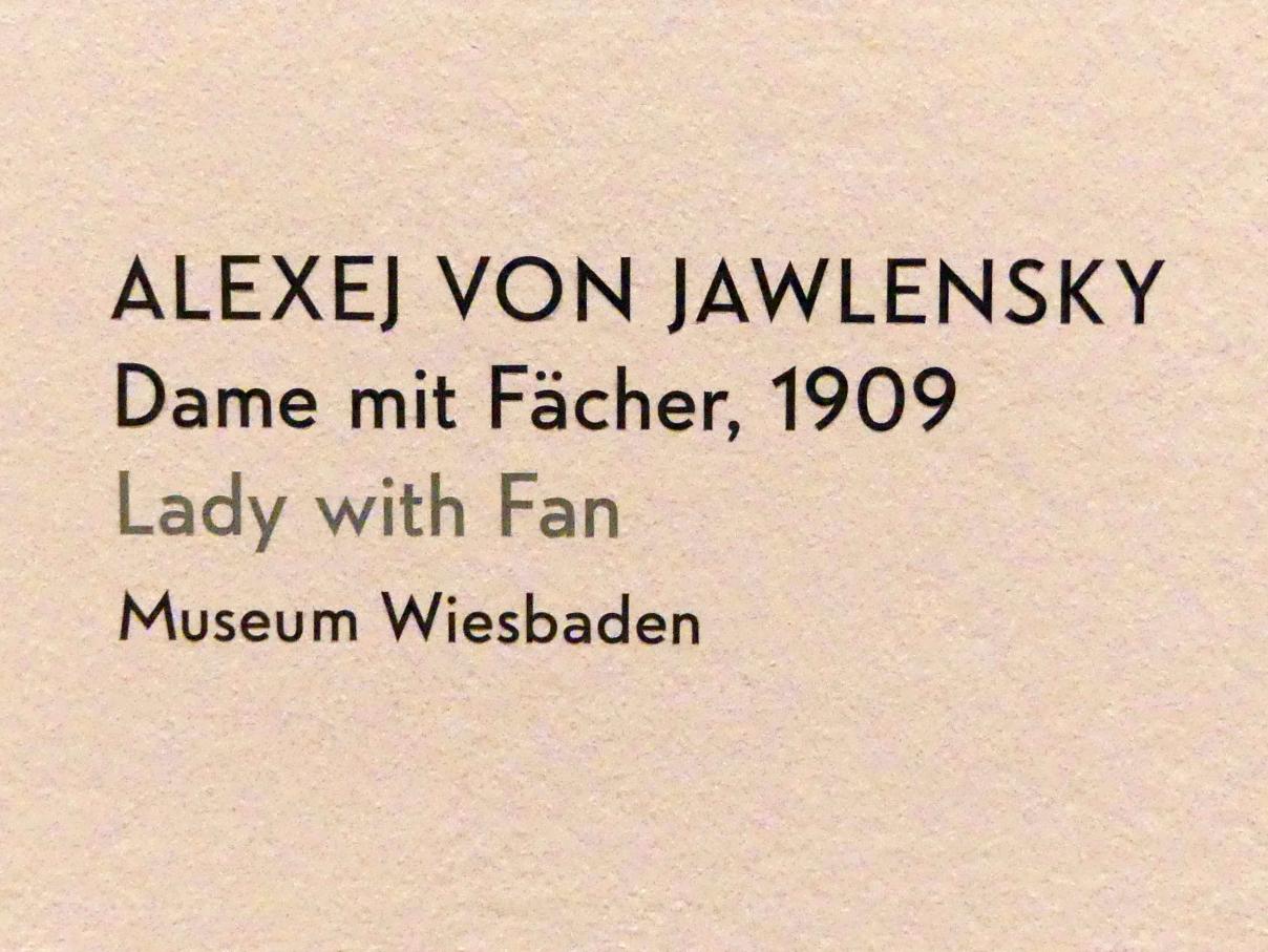 Alexej von Jawlensky (1893–1938), Dame mit Fächer, München, Lenbachhaus, Kunstbau, Ausstellung "Lebensmenschen" vom 22.10.2019-16.02.2020, Porträts von Jawlenski, 1909, Bild 2/2