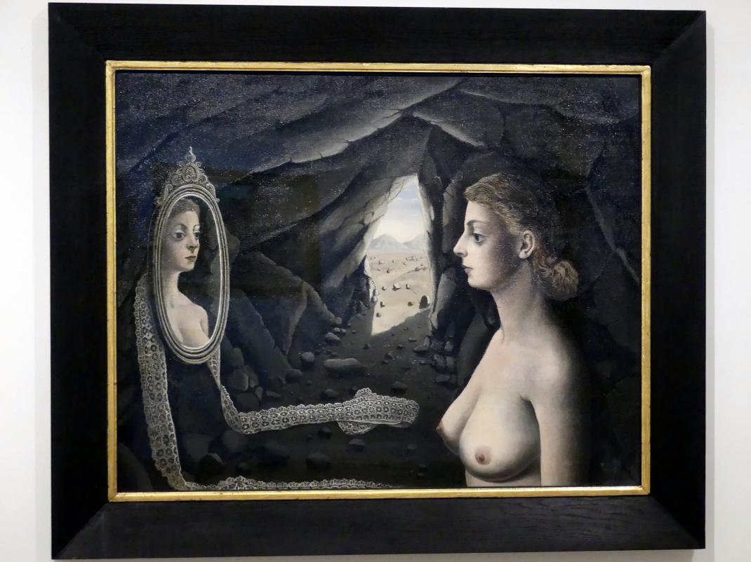 Paul Delvaux (1926–1958), Frau  im Spiegel, Madrid, Museo Thyssen-Bornemisza, Saal 45, Surrealismus und neue Ordnung, 1926, Bild 1/2