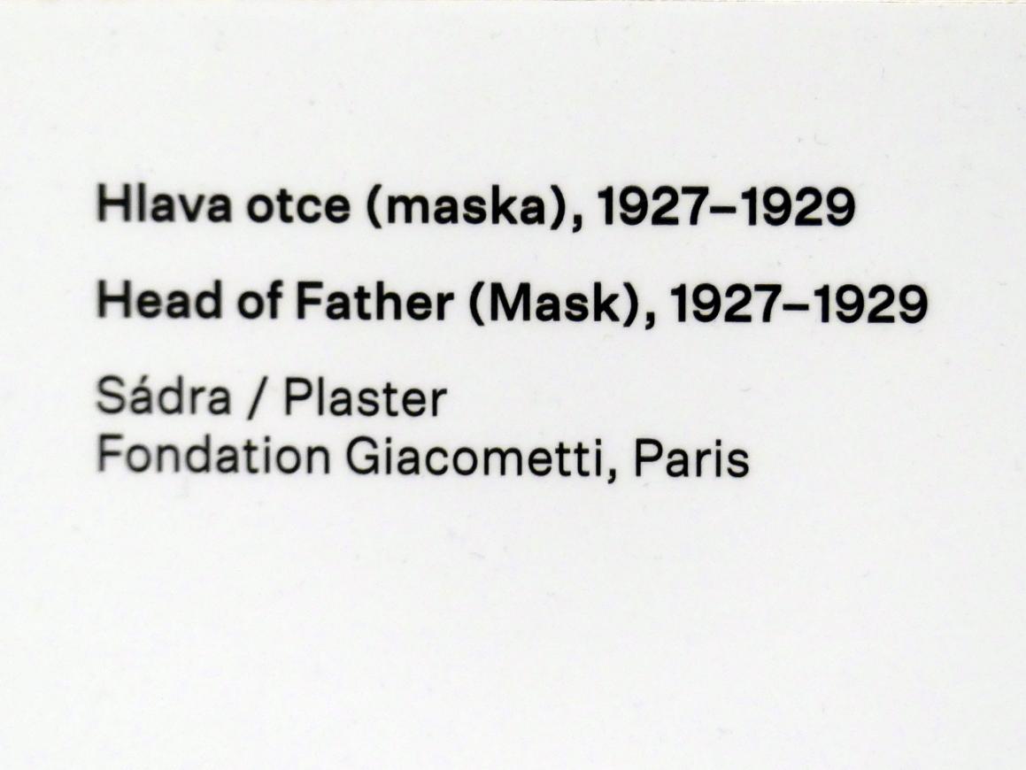 Alberto Giacometti (1914–1965), Büste des Vaters (Maske), Prag, Nationalgalerie im Messepalast, Ausstellung "Alberto Giacometti" vom 18.07.-01.12.2019, Familie, 1927–1929, Bild 2/2