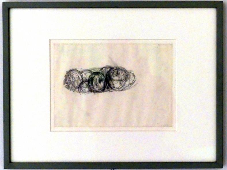 Alberto Giacometti (1914–1965), Äpfel in einem Kompottgericht, Prag, Nationalgalerie im Messepalast, Ausstellung "Alberto Giacometti" vom 18.07.-01.12.2019, Figuren im Raum, 1947, Bild 1/3