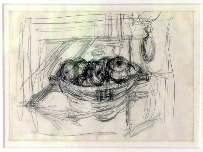 Alberto Giacometti (1914–1965), Äpfel in einem Kompottgericht, Prag, Nationalgalerie im Messepalast, Ausstellung "Alberto Giacometti" vom 18.07.-01.12.2019, Figuren im Raum, 1947, Bild 2/3