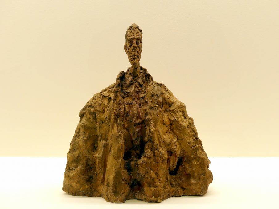 Alberto Giacometti (1914–1965), Diego mit Windjacke, Prag, Nationalgalerie im Messepalast, Ausstellung "Alberto Giacometti" vom 18.07.-01.12.2019, Kleine Skulpturen, 1954, Bild 1/3