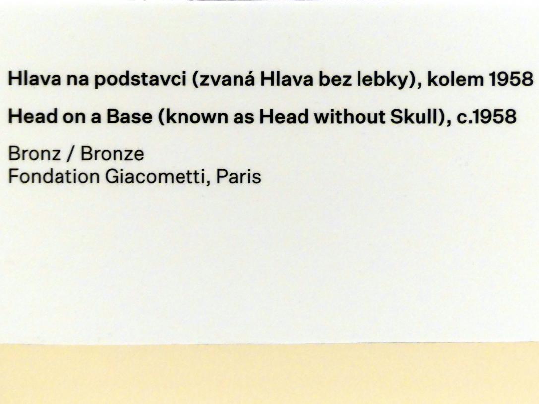 Alberto Giacometti (1914–1965), Kopf auf einem Podest ("Kopf ohne Schädel"), Prag, Nationalgalerie im Messepalast, Ausstellung "Alberto Giacometti" vom 18.07.-01.12.2019, Kleine Skulpturen, um 1958, Bild 3/3