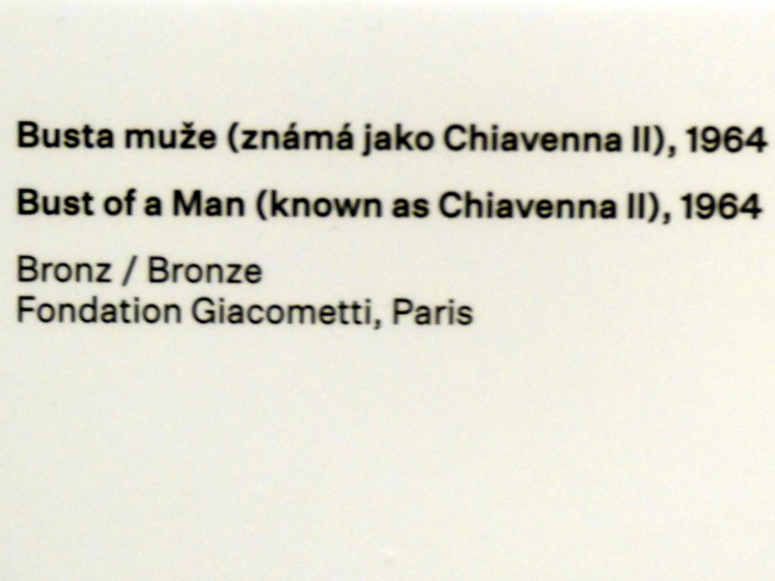 Alberto Giacometti (1914–1965), Büste eines Mannes ("Chiavenna II"), Prag, Nationalgalerie im Messepalast, Ausstellung "Alberto Giacometti" vom 18.07.-01.12.2019, Kleine Skulpturen, 1964, Bild 3/3