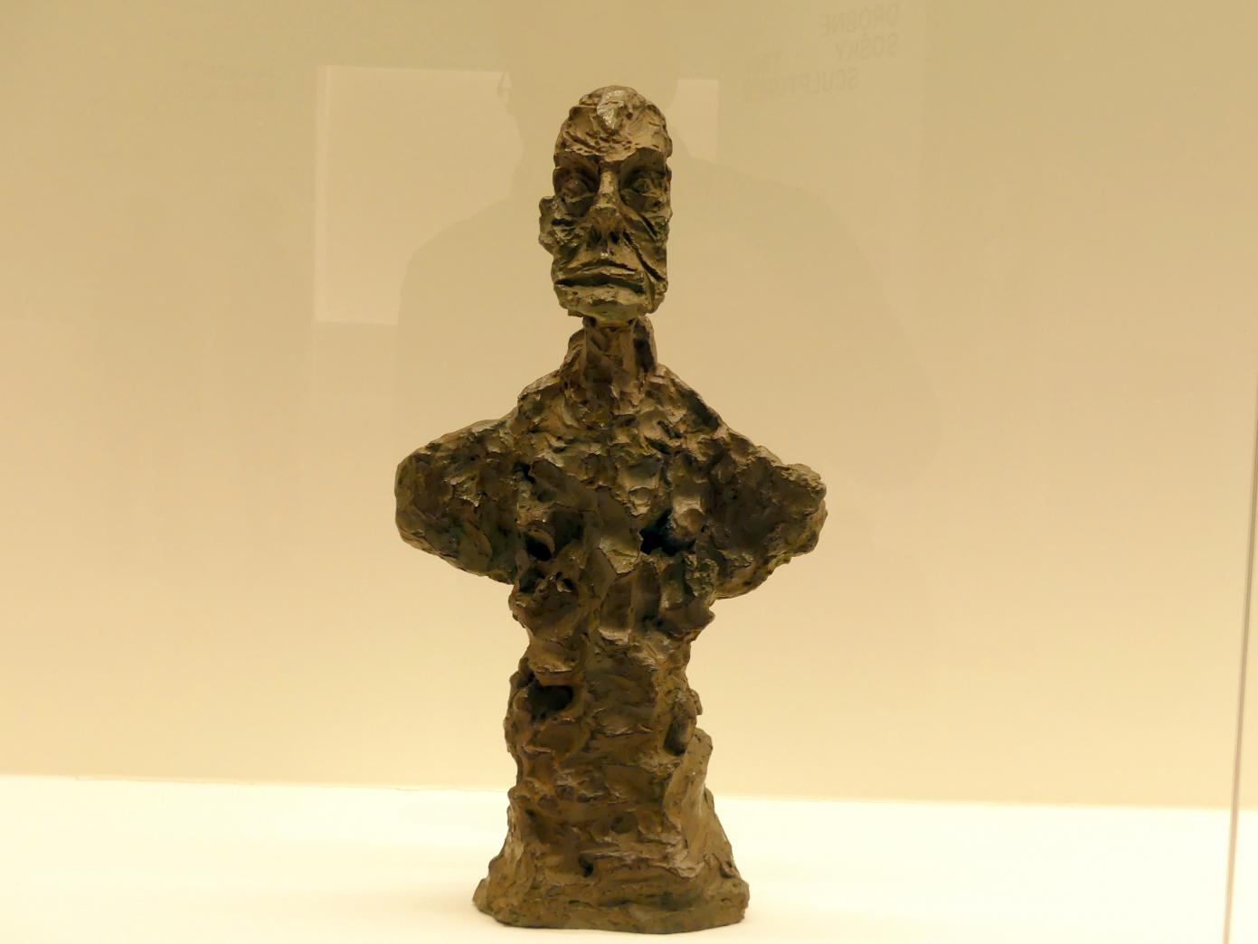 Alberto Giacometti (1914–1965), Büste eines Mannes ("New York II"), Prag, Nationalgalerie im Messepalast, Ausstellung "Alberto Giacometti" vom 18.07.-01.12.2019, Kleine Skulpturen, 1965, Bild 1/3