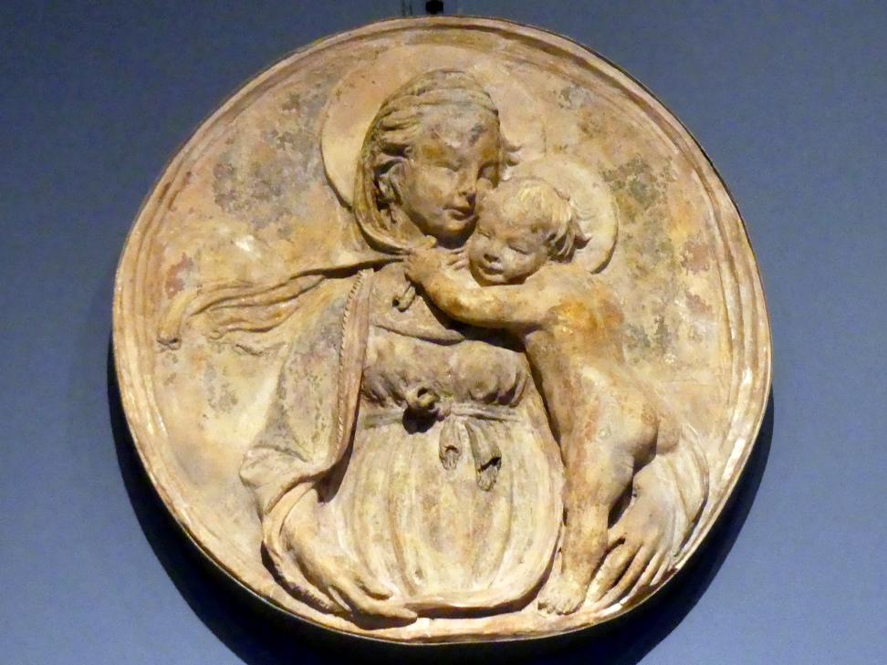 Madonna mit Kind, Berlin, Bode-Museum, Saal 122, um 1415–1420, Bild 1/2