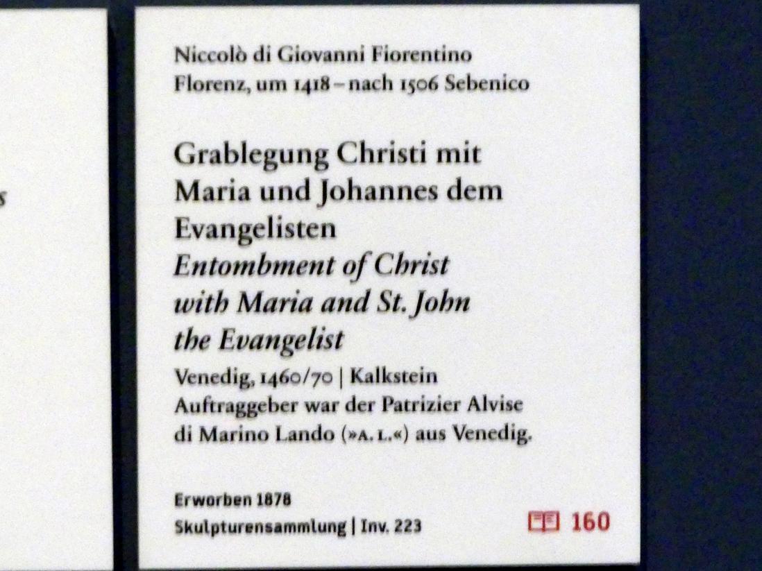 Niccolò di Giovanni Fiorentino (1465), Grablegung Christi mit Maria und Johannes dem Evangelisten, Berlin, Bode-Museum, Saal 128, 1460–1470, Bild 2/2