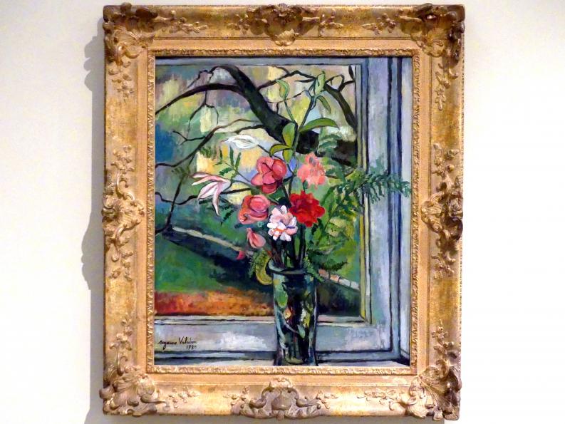 Suzanne (Marie-Clémentine) Valadon (1919–1930), Blumen vor einem Fenster, Prag, Nationalgalerie im Messepalast, 1918-1939, Saal 4, 1930, Bild 1/2