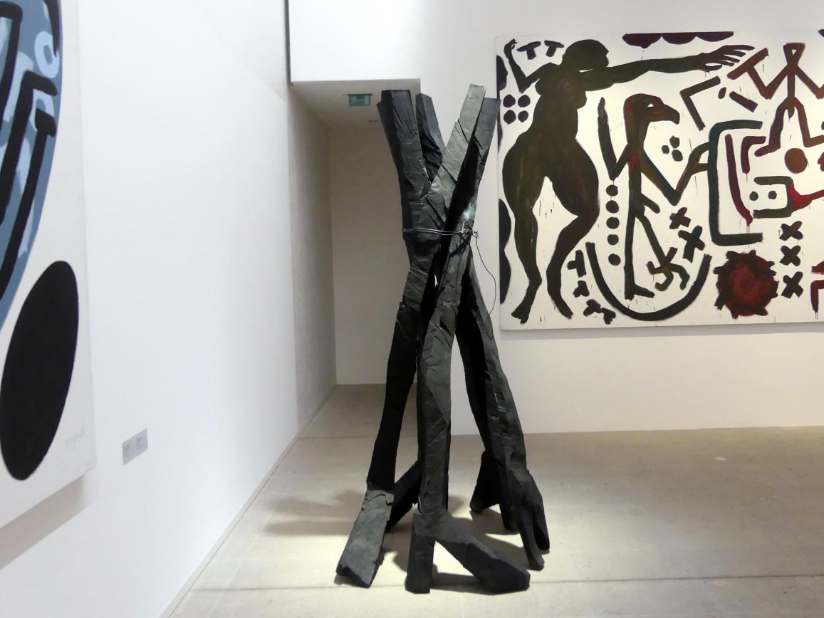 Georg Baselitz (1962–2019), Zero Dom, Schwäbisch Hall, Kunsthalle Würth, Ausstellung "Lust auf mehr" vom 30.09.2019 - 20.09.2020, Erdgeschoss, 2015, Bild 2/3