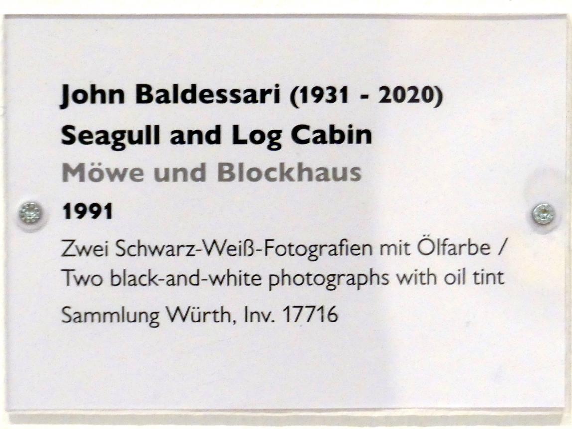 John Baldessari (1970–2009), Möwe und Blockhaus, Schwäbisch Hall, Kunsthalle Würth, Ausstellung "Lust auf mehr" vom 30.09.2019 - 20.09.2020, Obergeschoss, 1991, Bild 2/2