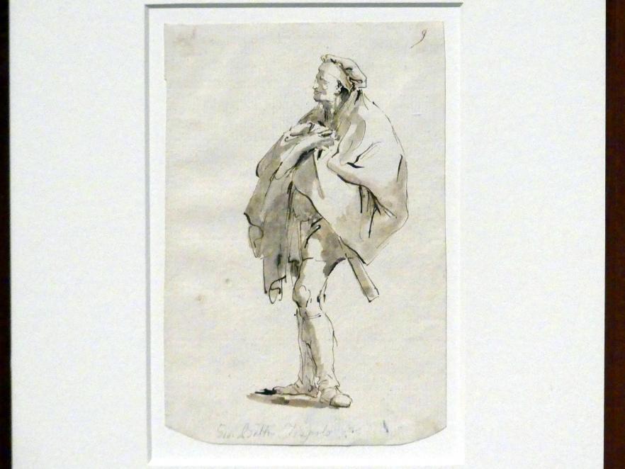Giovanni Battista Tiepolo (1715–1785), Stehender im Tabarro nach links, Stuttgart, Staatsgalerie, Ausstellung "Tiepolo"  vom 11.10.2019 - 02.02.2020, Saal 5: Zeichnungen und Modelli, um 1751–1757, Bild 1/3