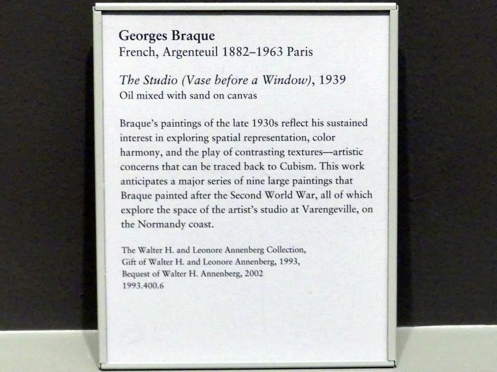 Georges Braque (1906–1956), Studio (Vase vor einem Fenster), New York, Metropolitan Museum of Art (Met), Saal 823, 1939, Bild 2/2