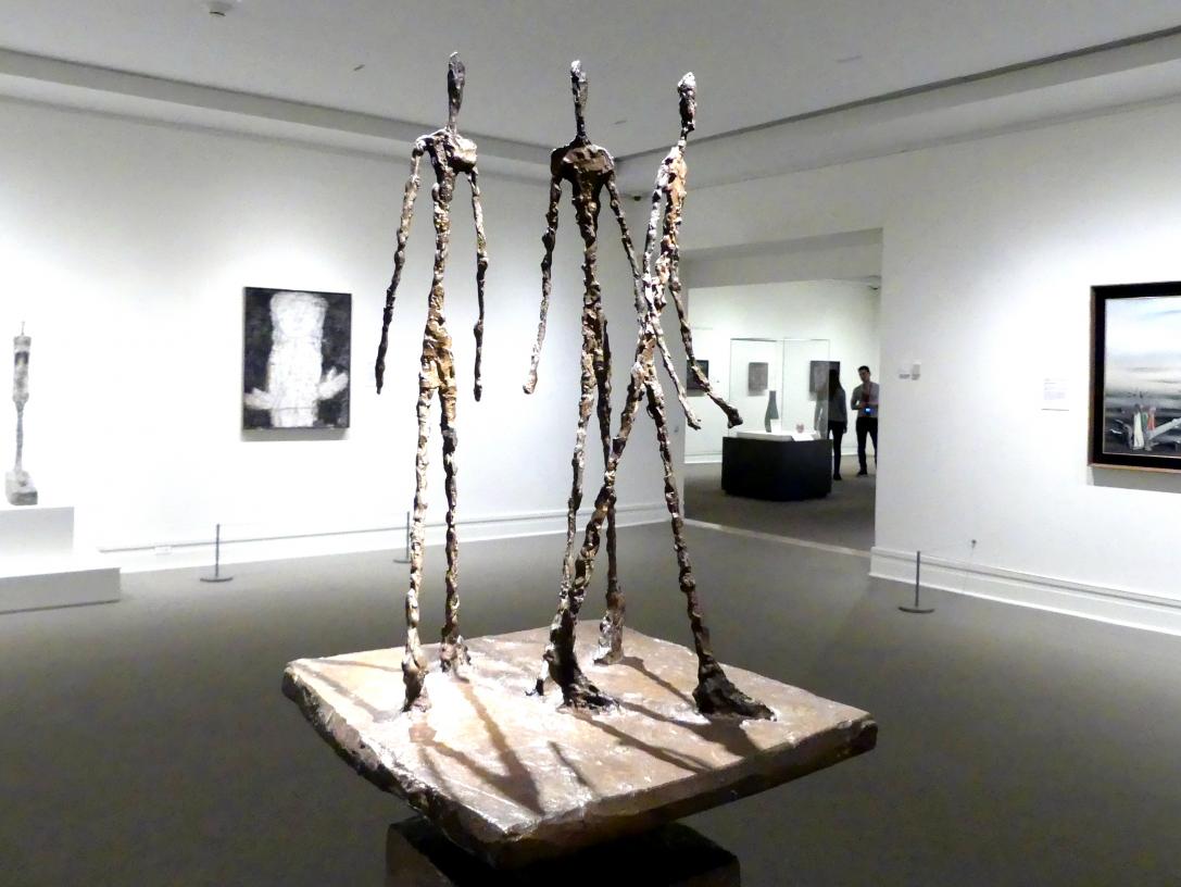 Alberto Giacometti (1914–1965), Drei Männer schreitend II, New York, Metropolitan Museum of Art (Met), Saal 907, 1949, Bild 1/5