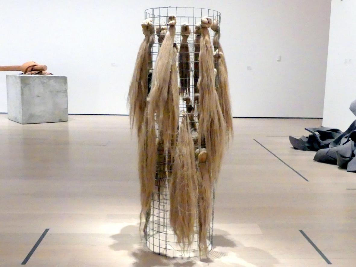 Marisa Merz (1966–1969), Ohne Titel, New York, Museum of Modern Art (MoMA), Saal 413, 1966, Bild 2/3