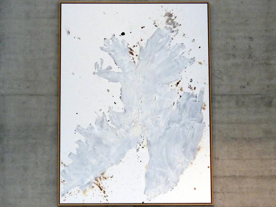 Georg Baselitz (1962–2019), Weiß, München, Staatliches Museum Ägyptischer Kunst, 2017, Bild 1/2