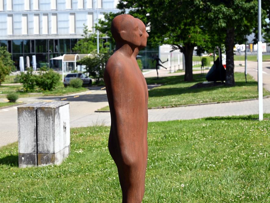 Antony Gormley (1992–2018), Spaltung, Künzelsau, Skulpturengarten am Carmen Würth Forum, 2002, Bild 4/6