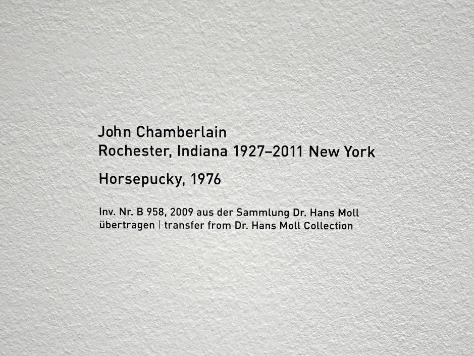 John Chamberlain (1976–1989), Horsepucky - Pferdemist, München, Pinakothek der Moderne, Saal 16, 1976, Bild 6/6