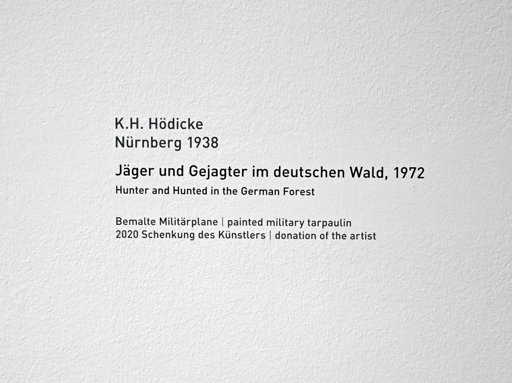 Karl Horst Hödicke (1963–1983), Jäger und Gejagter im deutschen Wald, München, Pinakothek der Moderne, Gang im Ostflügel, 1972, Bild 2/2