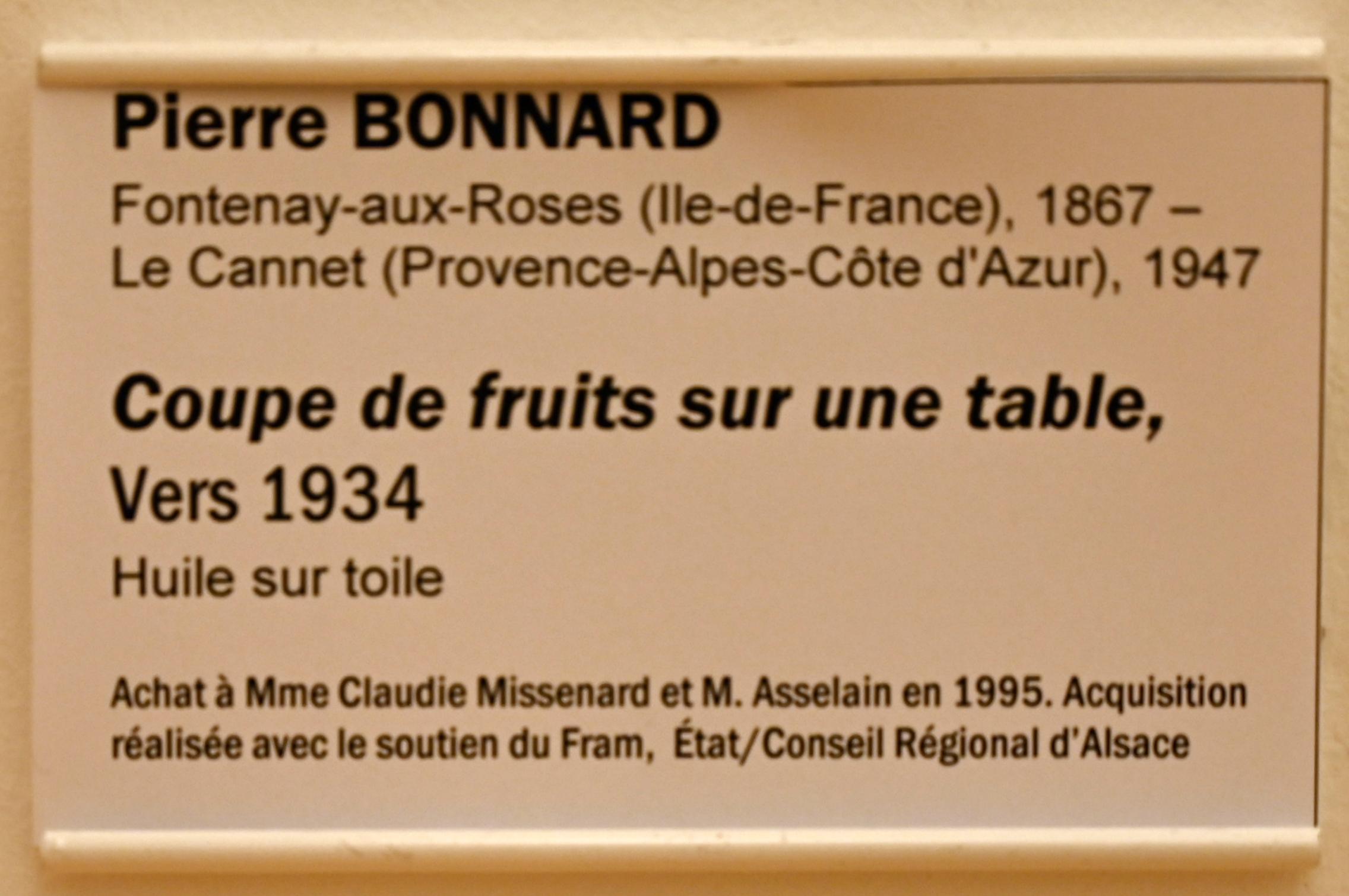 Pierre Bonnard (1893–1943), Obstschale auf einem Tisch, Straßburg, Musée d’Art moderne et contemporain, Saal 6, um 1934, Bild 2/2