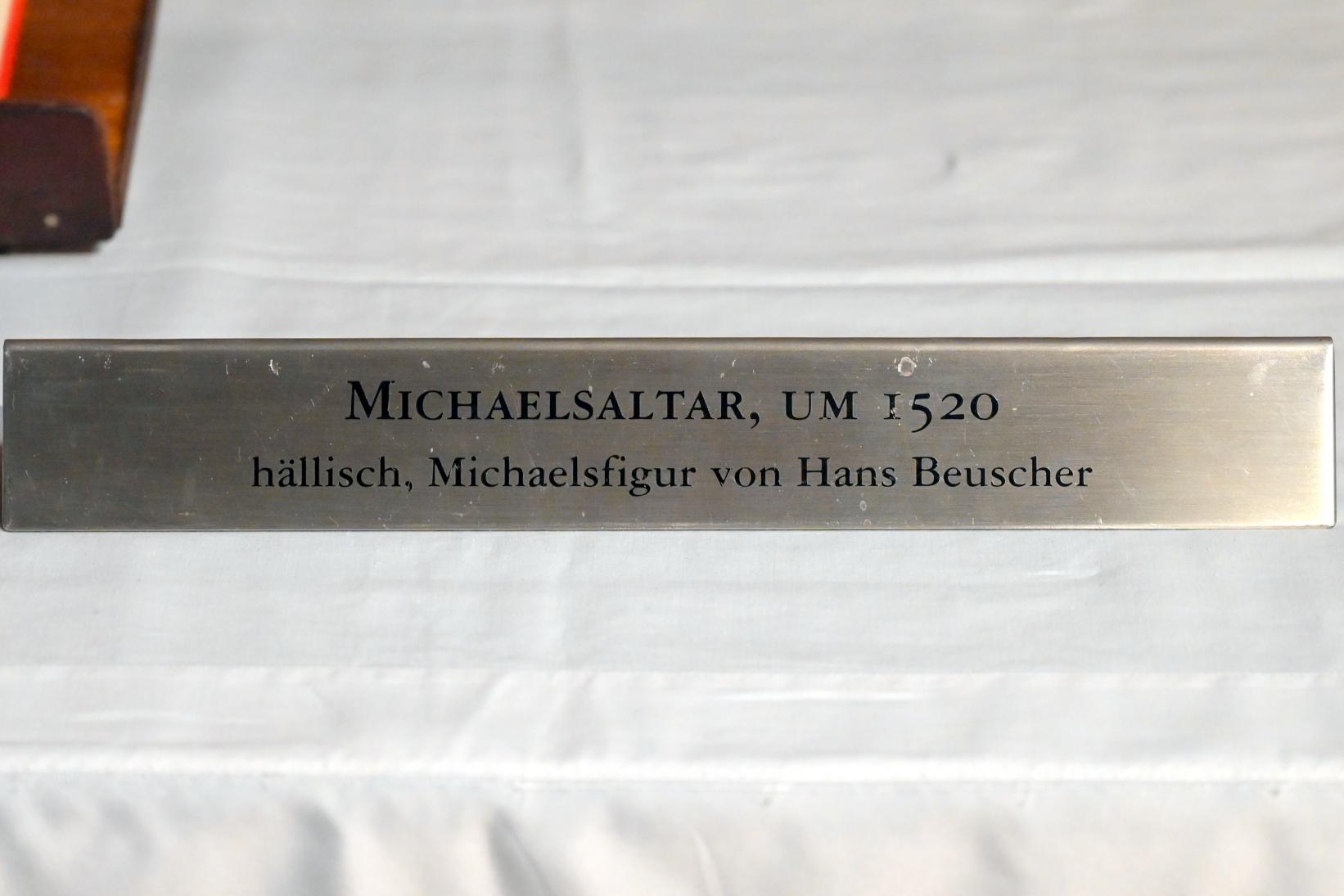 Hans Beuscher (1519), Heiliger Michael im Schrein des Michaelaltars, Schwäbisch Hall, evangelische Stadtpfarrkirche St. Michael, vor 1520, Bild 4/4