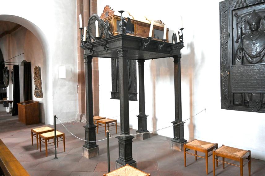 Hans Vischer (1530–1543), Baldachin für die Grabplatte von Loy Hering, Halle (Saale), Dom zu Halle, jetzt Aschaffenburg, Stiftskirche St. Peter und Alexander, 1536, Bild 2/2