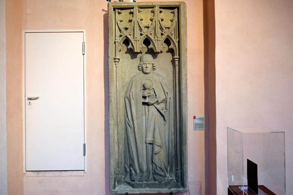 Grabplatte des Domscholasters Gerhard von Ehrenberg, Mainz, Hohe Dom St. Martin zu Mainz, jetzt Mainz, Dom- und Diözesanmuseum, nach 1498, Bild 1/2